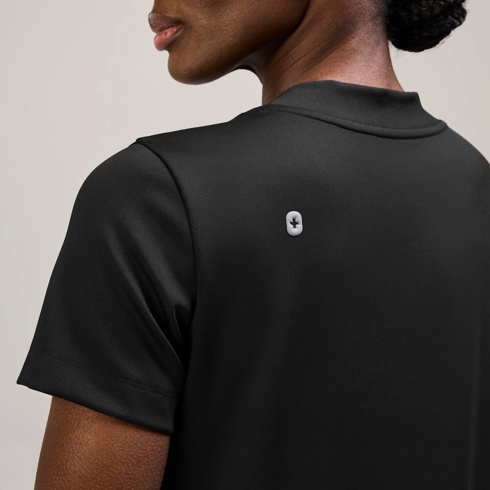 Figs Sona FORMx Slim V-Neck Scrub Top in Black, Size Medium - Picture 6 of 11